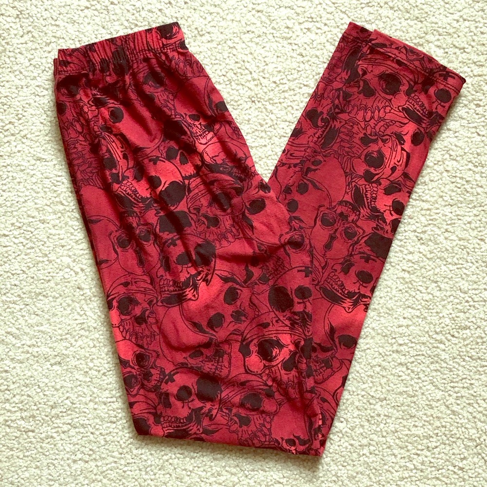 Sexy Red Legging With Skulls